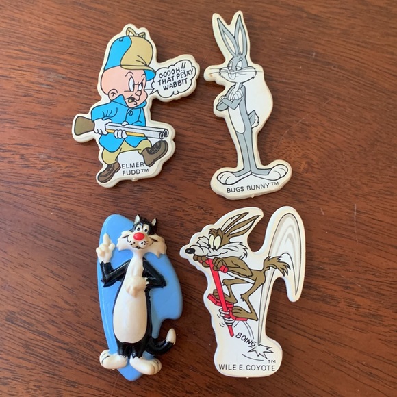 1988 Looney Tunes Magnet Bundle of 4 - Picture 1 of 5